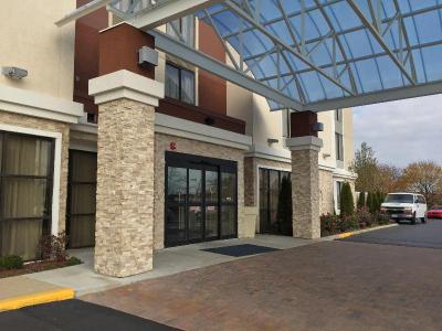 Holiday Inn Express Chicago Arlington Heights