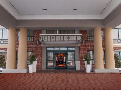 Holiday Inn Express Hotel &Suites Buffalo-Airport