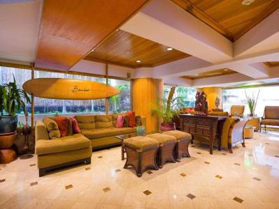 Bamboo Waikiki Hotel