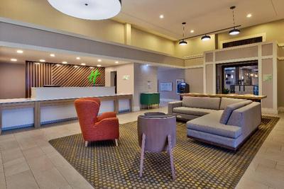 Holiday Inn Westbury-Long Island