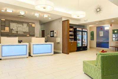 Holiday Inn Express Irondequoit