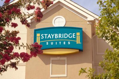 Staybridge Suites Chantilly Dulles Airport by IHG