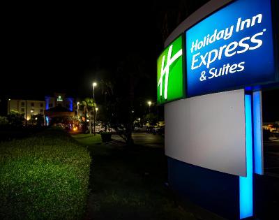 Holiday Inn Express Hotel & Suites Cocoa Beach 