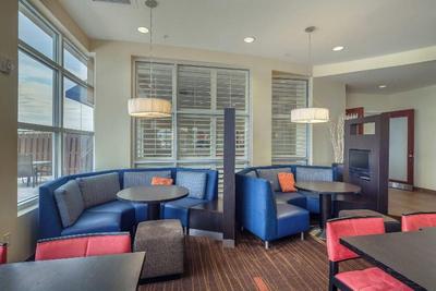 Courtyard by Marriott Jacksonville Beach Oceanfron