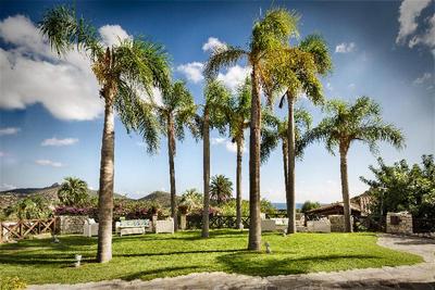 Cruccuris Resort