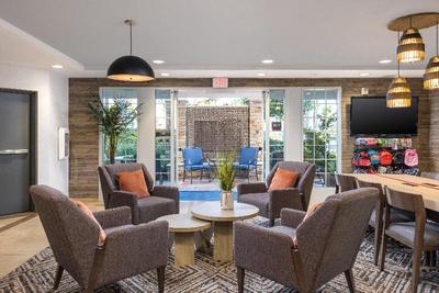 Candlewood Suites Anaheim Resort