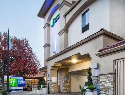 Holiday Inn Express Redwood City
