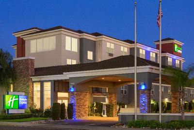 Holiday Inn Express West Sacramento