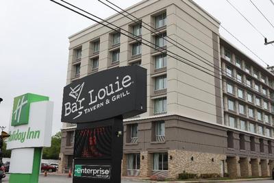 Holiday Inn Chicago Oakbrook