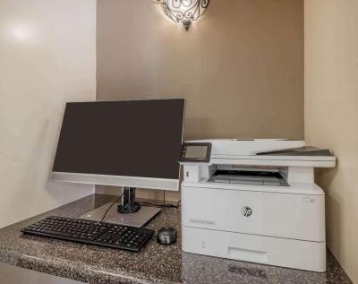 Sonesta Simply Suites Chicago Libertyville