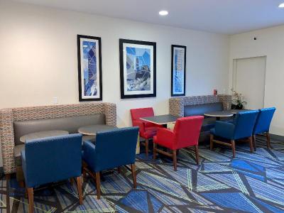 Holiday Inn Express & Sts Chicago - Libertyville
