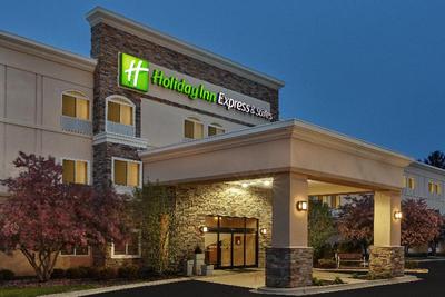 Holiday Inn Express & Sts Chicago - Libertyville