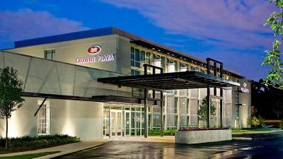 Crowne Plaza Lombard - Downers Grove