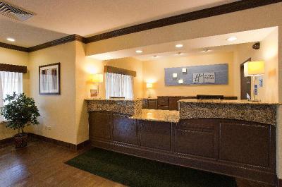 Holiday Inn Exp & Sts Chicago-Deerfield/Lincoln