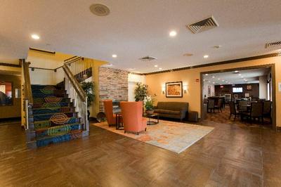 Holiday Inn Exp & Sts Chicago-Deerfield/Lincoln