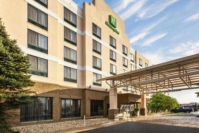 Holiday Inn Hotel & Suites Bolingbrook