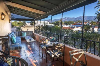 Hotel Virginia Santa Barbara, Tapestry by Hilton