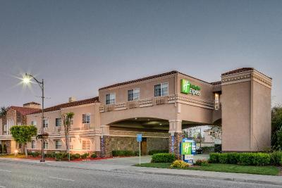 Holiday Inn Express Hotel & Suites Santa Clara