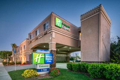 Holiday Inn Express Hotel & Suites Santa Clara