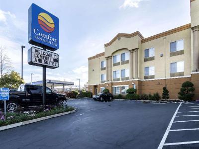 Comfort Inn & Suites Sacramento - University Area