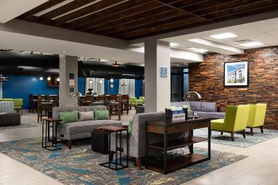 Four Points By Sheraton Omaha Midtown