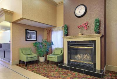 Holiday Inn Express Oakdale