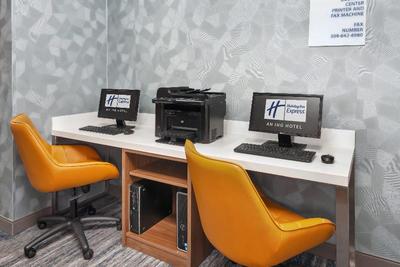 Holiday Inn Express Pekin