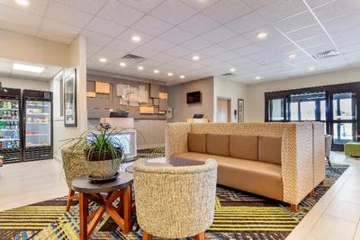 Holiday Inn Express Metropolis