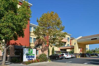 Holiday Inn Express Hotel & Suites Berkeley