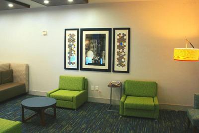 Holiday Inn Express Hotel & Suites Marina
