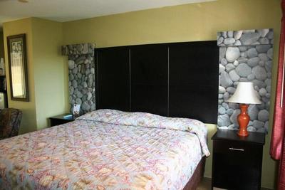 Driftwood Beach Inn
