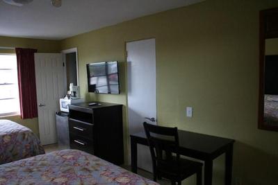 Driftwood Beach Inn