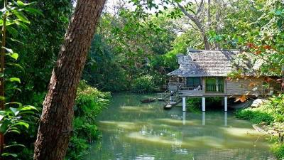 Sunset Park Resort & Spa