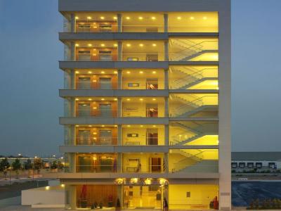 Xon's Valencia