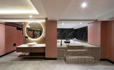 Orka Royal Hotel & Spa