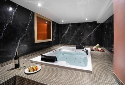 Orka Royal Hotel & Spa