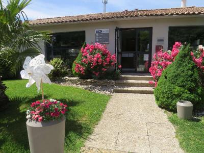 Kyriad Avignon Cap Sud
