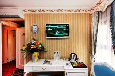 FUAT BEY PALACE HOTEL