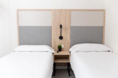 Dynastic Rooms Apartments