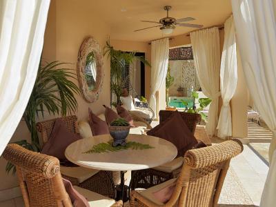 Royal Garden Villas