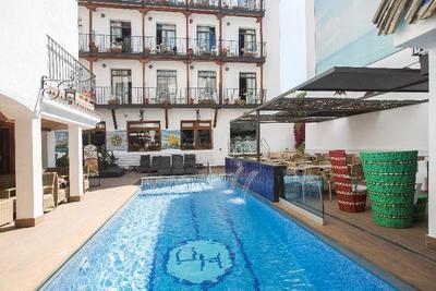 Apartamentos Neptuno Calella