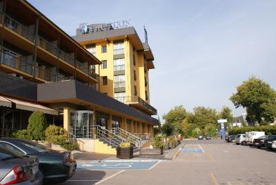 B&B Hotel Donostia San Sebastian Aeropuerto