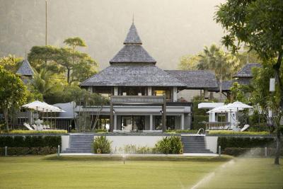 Layana Resort & Spa