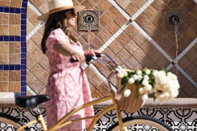 Tommy Bahama Miramonte Resort & Spa