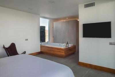 Hyde Park Lane Villas