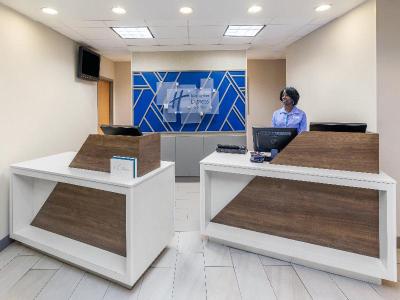 Holiday Inn Express & Suites Vicksburg