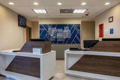 Holiday Inn Express & Suites Vicksburg