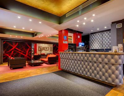 Jet Hotel, Sure Hotel Collection by Best Western
