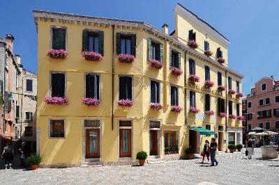 Hotel Santa Marina