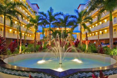 Sunset Vistas Beachfront Suites